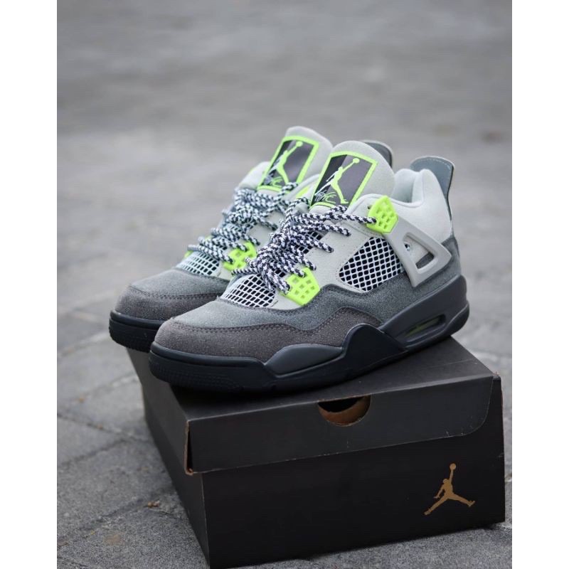 aj 4 neon