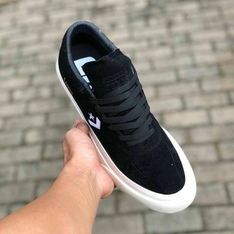 SEPATU PRIA CONVERSE LOUIE LOPEZ PRO BLACK WHITES