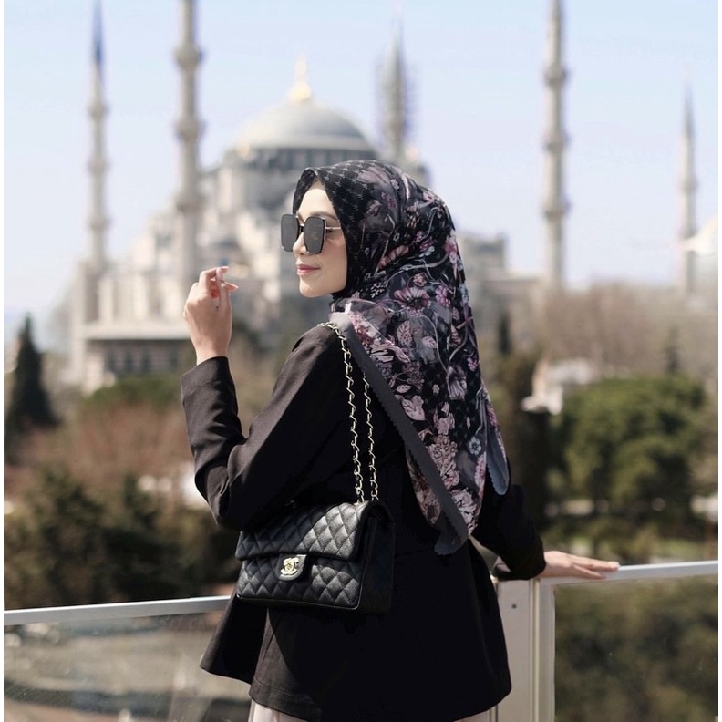 Nirwana scarf sekar black Preloved Vanilla Hijab