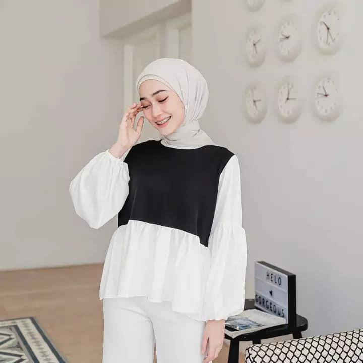RG-43 BLOUSE ATASAN WANITA BLACK AND WHITE VEST BLOUSE JULIE TOP BLOUSE KOREA