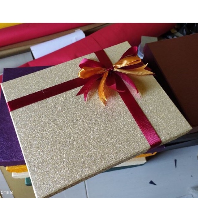 

Upgrade box hamper hard box / Box kotak kado 20x25x5cm FREE PITA