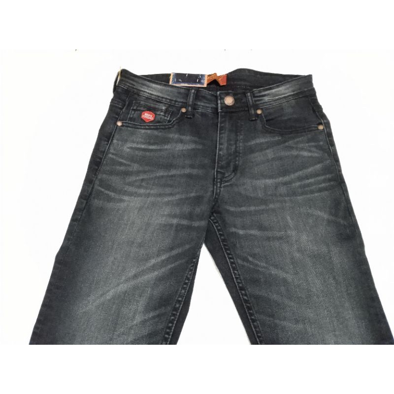 Grosir celana panjang Jeans pria. Grosir celana Jeans pria. Minimum orderan 6 pcs