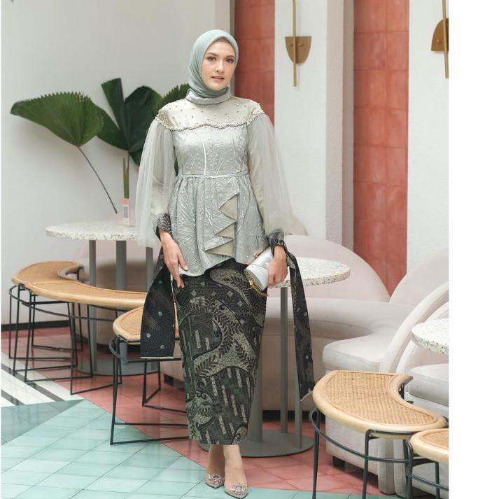 Tren Kekinian.. Batik Couple Kebaya Modern Kebaya Tunangan Lamaran Baju Wisuda Baju Couple Kebaya