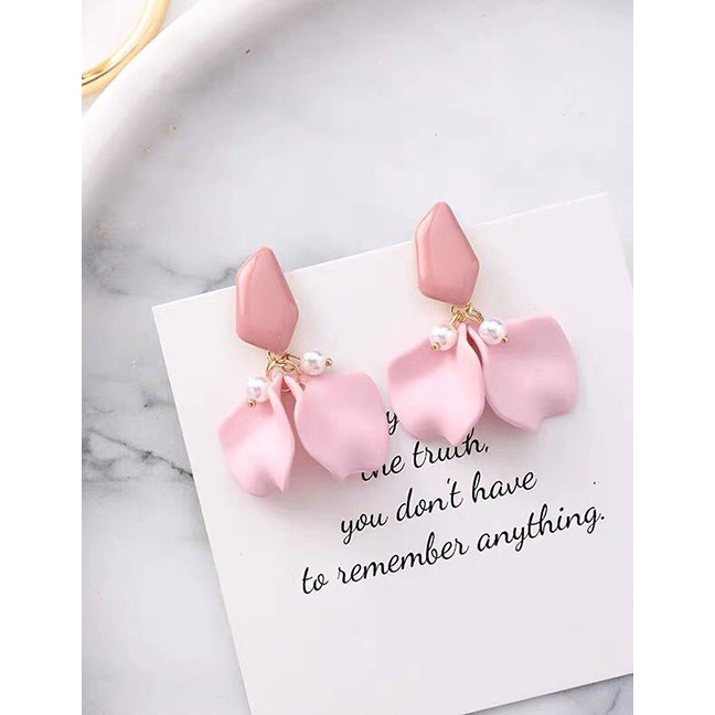 LRC Anting Tusuk Fashion Petal Earrings A5836X