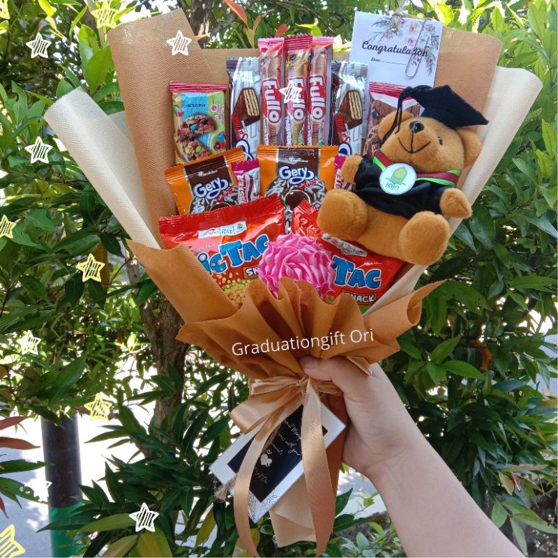 Bucket Snack Hadiah Boneka Wisuda Custome | Shopee Indonesia