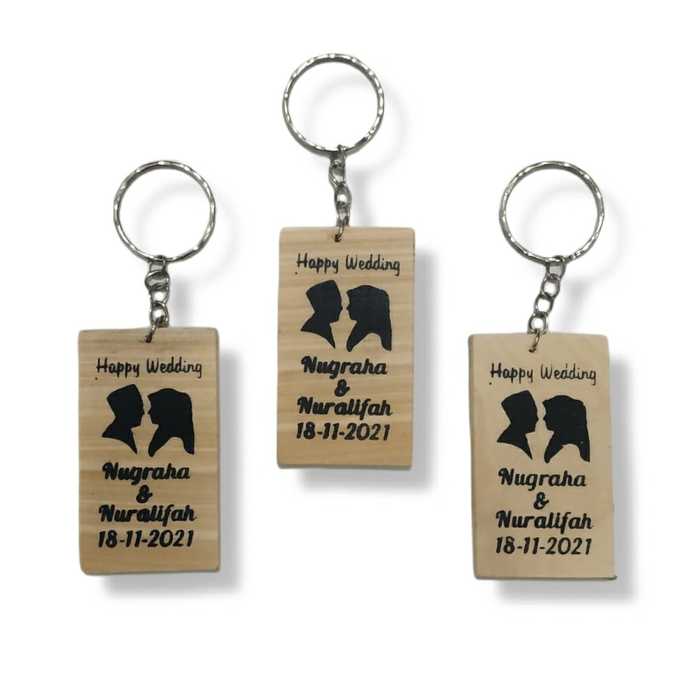 souvenir gantungan kunci kayu