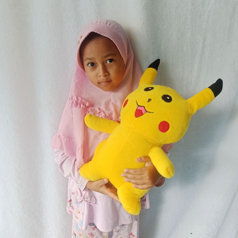 Boneka pokemon pikachu L murah