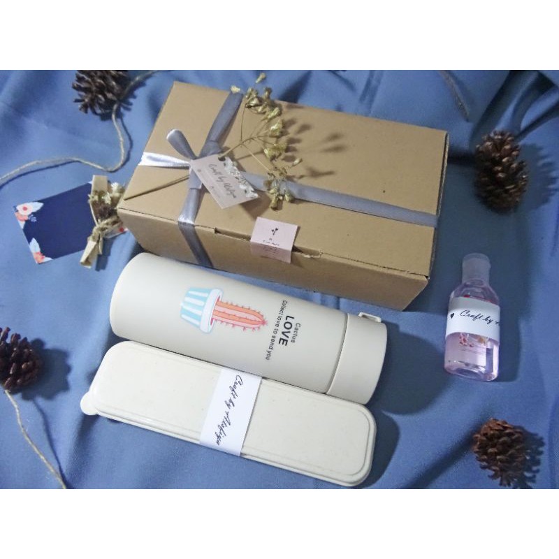 

A411HAMPERS NEW NORMAL KADO HADIAH ULTAH ULANG TAHUN BIRTHDAY GIFT BOX WISUDA SEMINAR PAKET 11