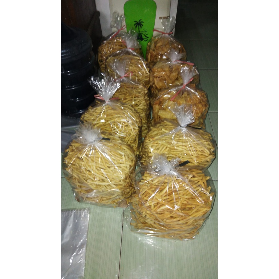 

sistik dan pangsit kemasan 1kg