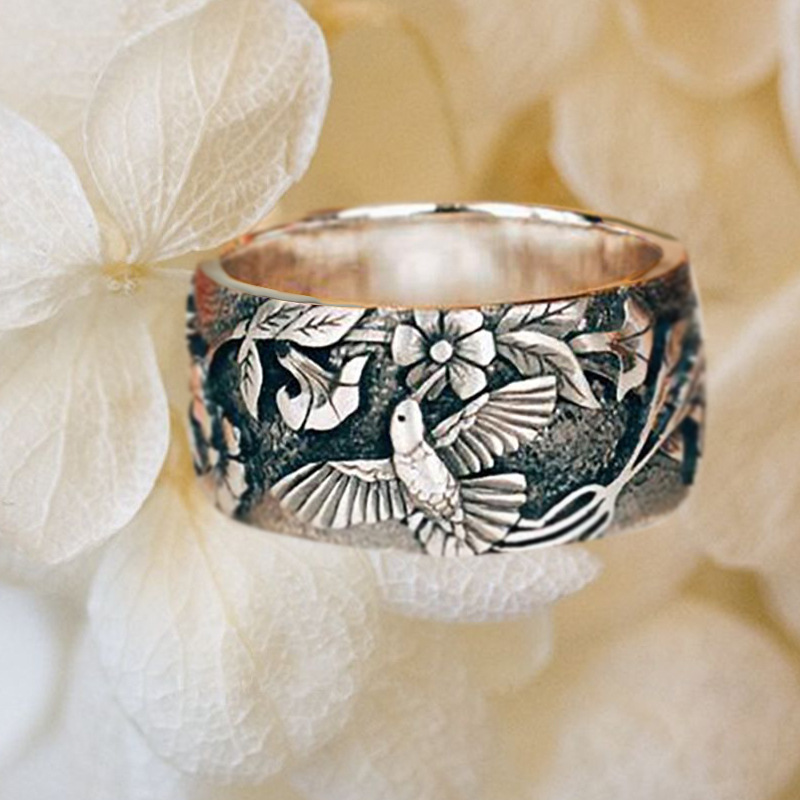 Seusuk Cincin Burung Krisan Baru Punk Eropa Dan Amerika Retro Thai Silver Black Flower Ring