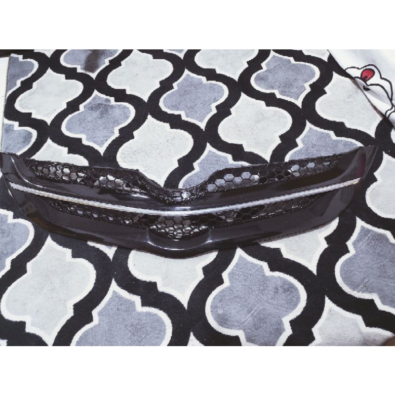 Grill / ram depan Vios Gen 2 th 2007 - 2012 original