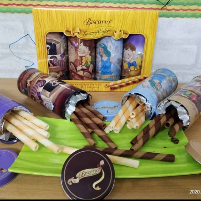 

1 pax bicoto isi 4 toples kaleng