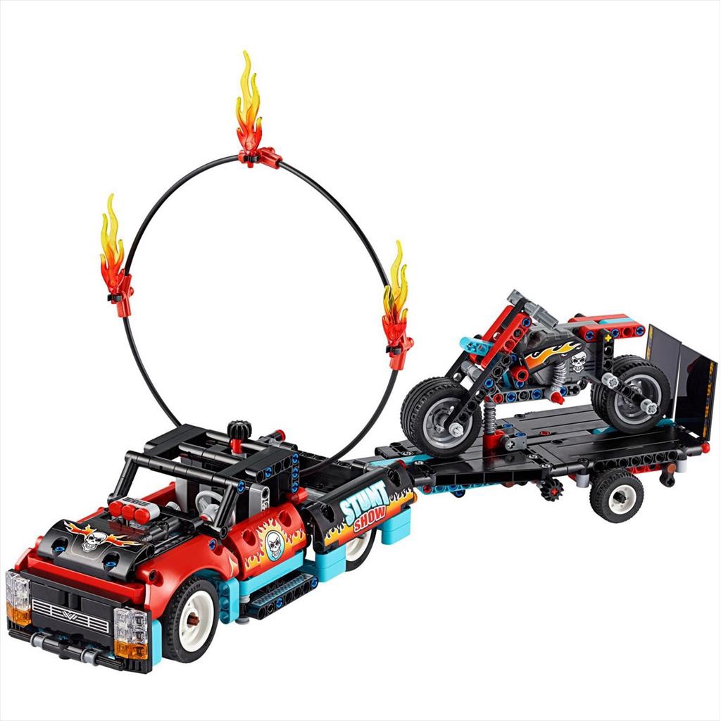 LEGO Technic 42106 Stunt Show  Truck and Bike