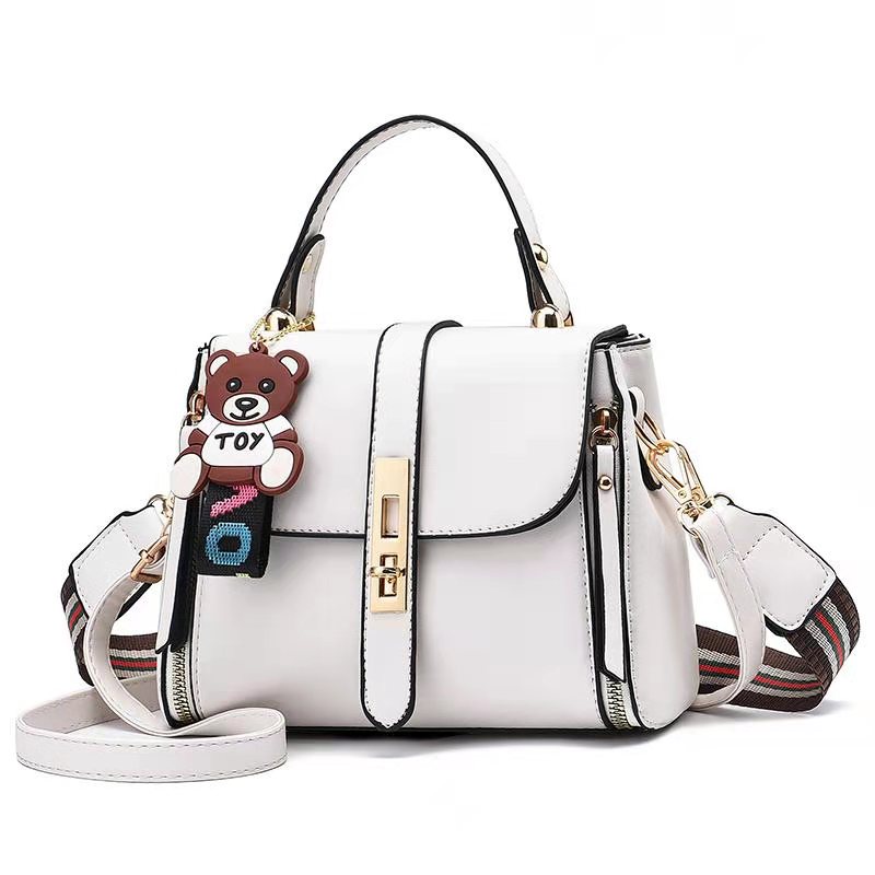 BQ 3106 RISCE TAS SELEMPANG GANTUNGAN BEAR IMPORT WANITA CEWEK PEREMPUAN JAKARTA BATAM