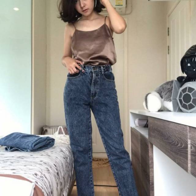 Celana Jeans Boyfriends Snow Black Bahan Jeans Washed Celana Jeans Boyfriends Snow Black Bahan Jeans Washed