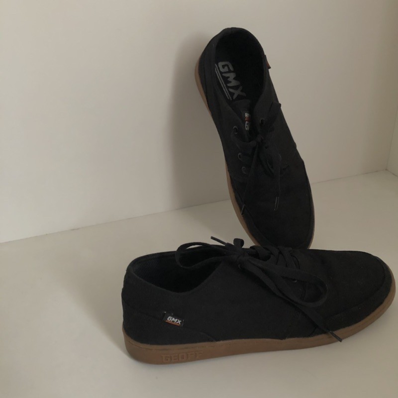 Geoff Max GMX Sneakers Sepatu Hitam Preloved Size 44