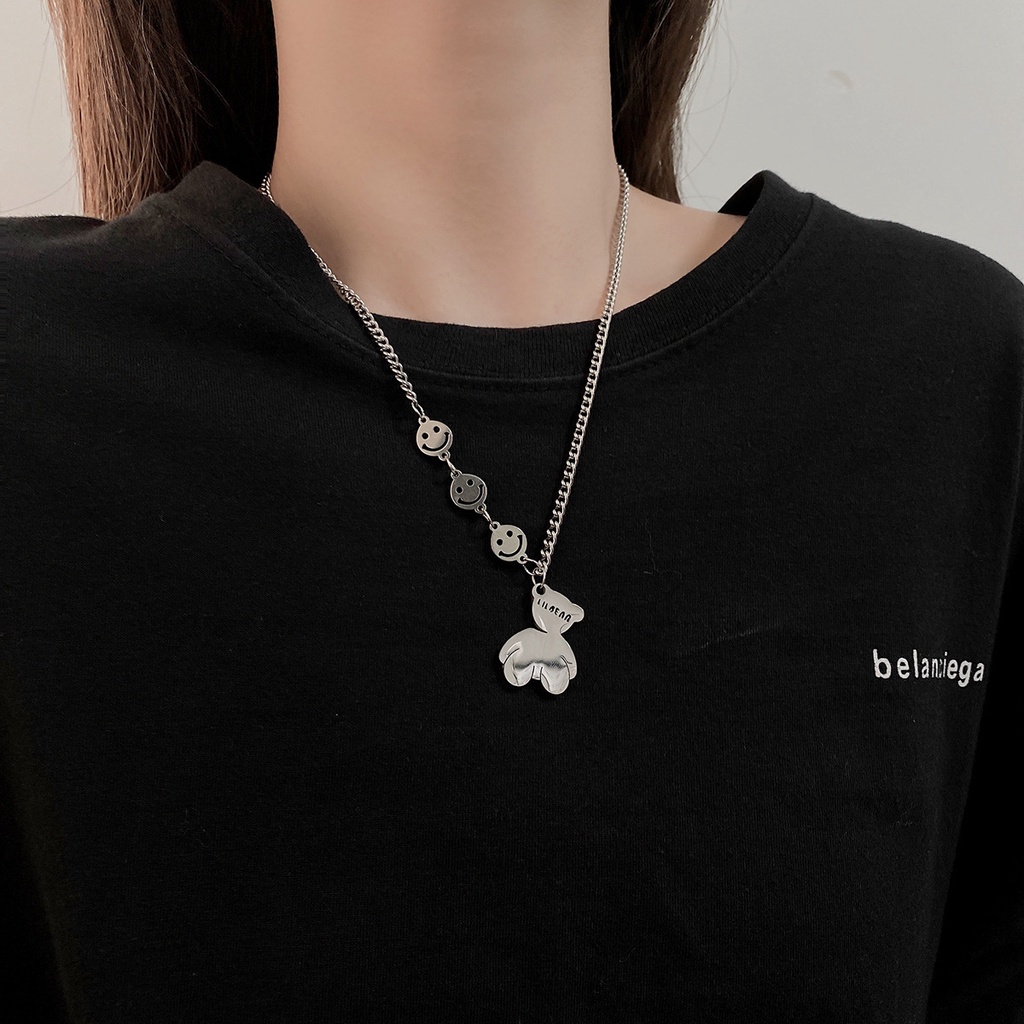 Eropa dan Amerika double-layer kalung wanita bear titanium steel rantai sweater wanita keren hip hop