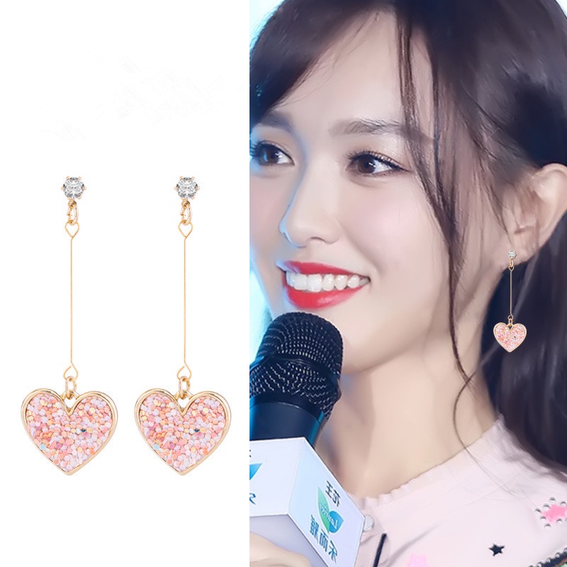 Anting Panjang Bentuk Hati Aksen Payet Warna Pink Gaya Korea Untuk Wanita