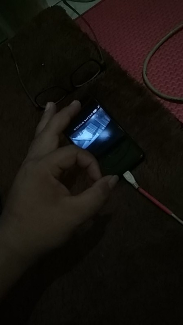 Rc Handuk Sport Chalmer Warna Putih Dan Biru Grade B No Label