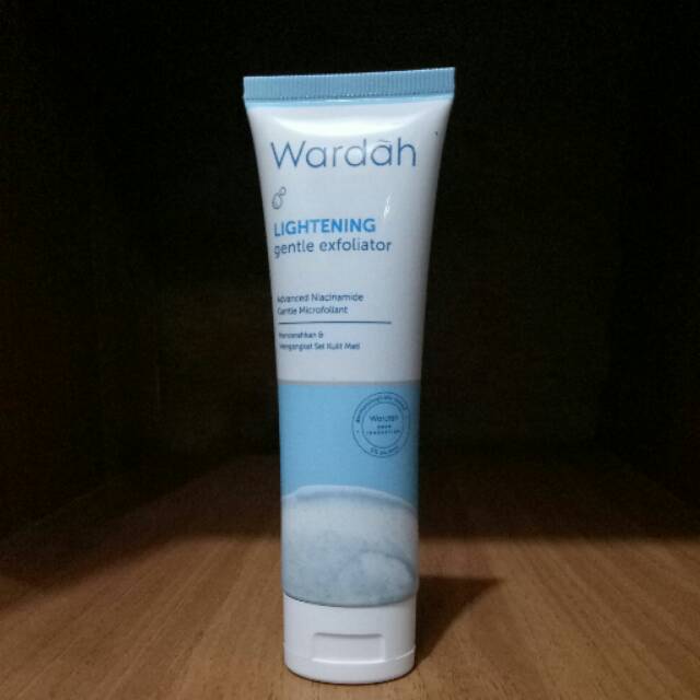 Wardah lightening gentle exfoliator 50ml