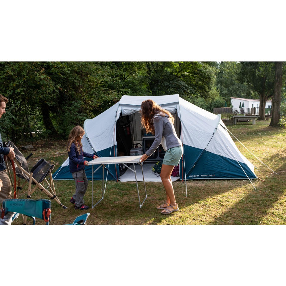 Quechua Tenda Arpenaz Family 4.2 Fresh&Black untuk 4-6 Orang