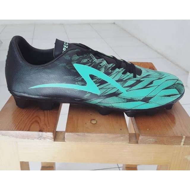 SEPATU BOLA SEPAKBOLA SPECS ORI VICTORY 19 BLACK MANTIS