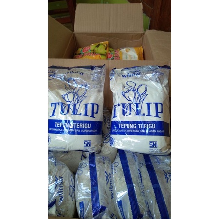 

Tepung Terigu Tulip / Segitiga Biru / Sania 1 Kg