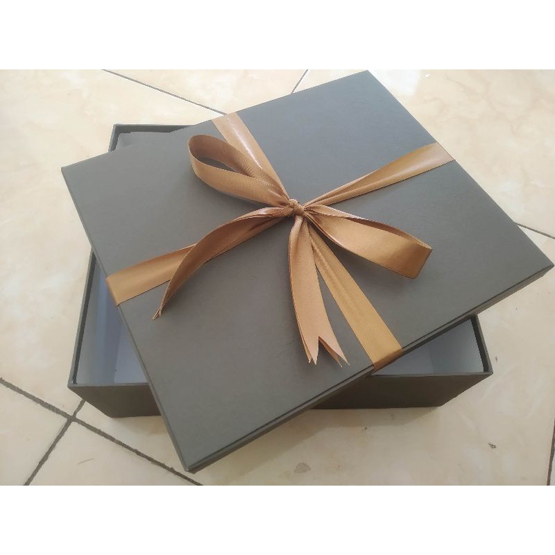 

Giftbox/Hardbox/Kotak kado uk.30*25*10