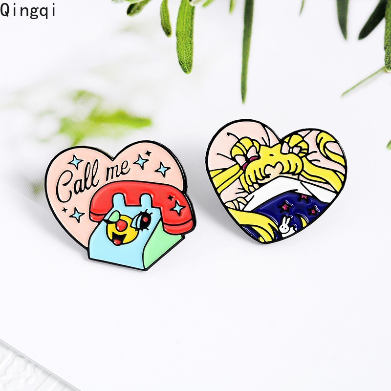 Bros Pin Enamel Desain Kartun Anime Pinky Heart Sleepy Girl Calling Me Bagde Gaya Jepang Untuk Teman