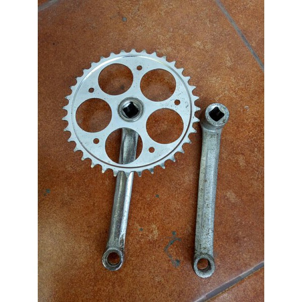 Crank/Gir Tengah Cotterles Sepeda 36T non Cover