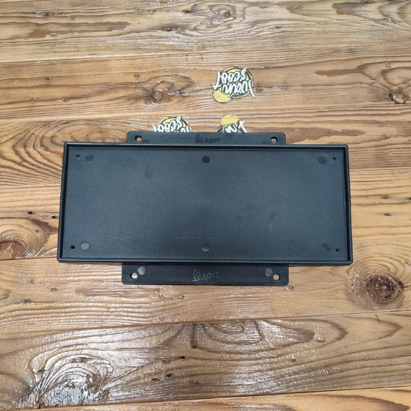 DUDUKAN PLAT NOMOR BELAKANG VESPA TEBAL TATAKAN PLAT NOMOR BELAKANG VESPA