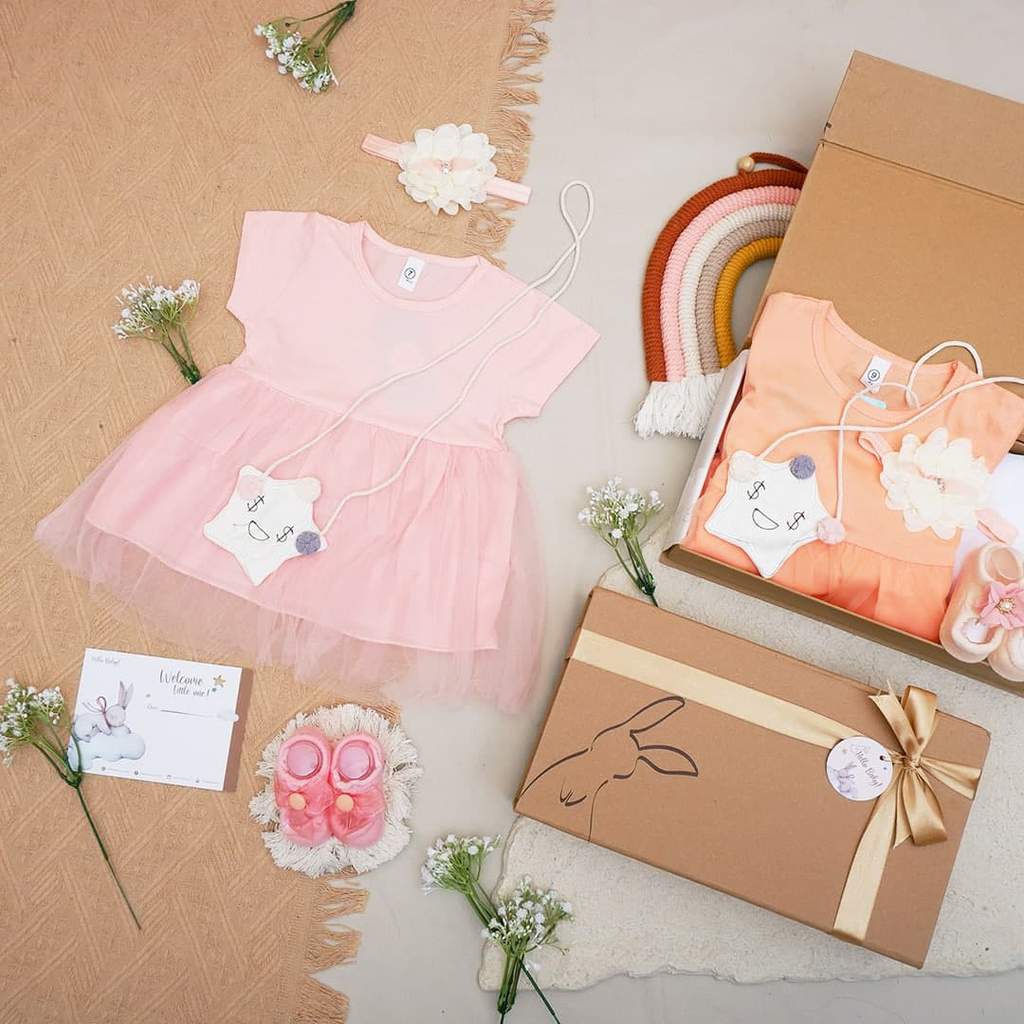 LIO035 Girls Baby Hampers 0-12 months/ Hampers bayi newborn/ Kado bayi/ baby girl gift set-Hilary Pink