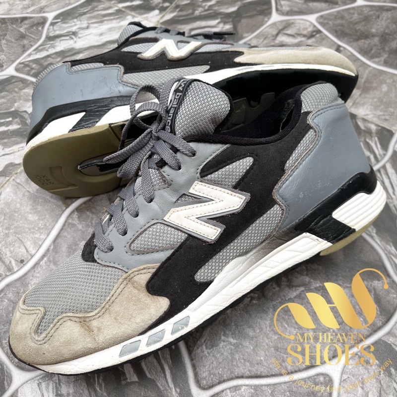 New Balance 660