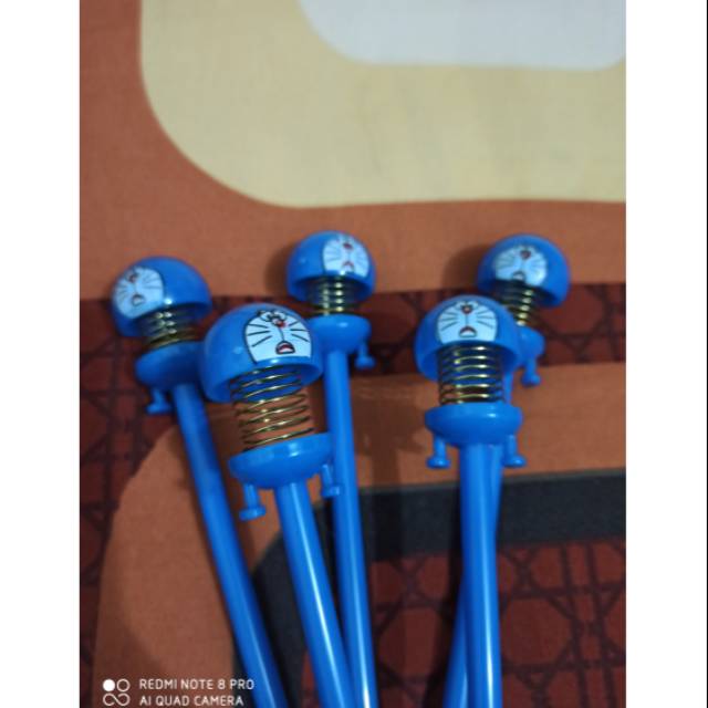 

Pen gel spring doll karakter Dora emon