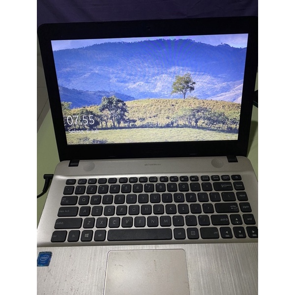 Laptop Asus X441s second