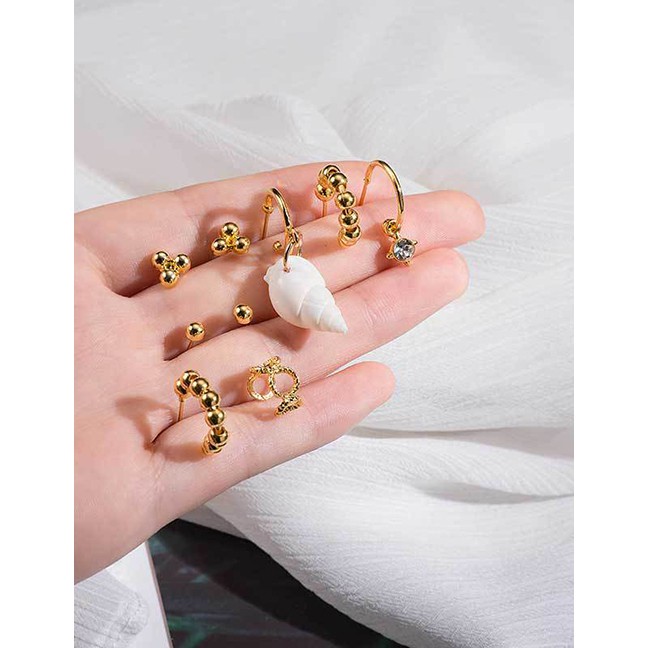 LRC Anting Tusuk Fashion Golden Shell Studded Geometric Earrings Set D63525