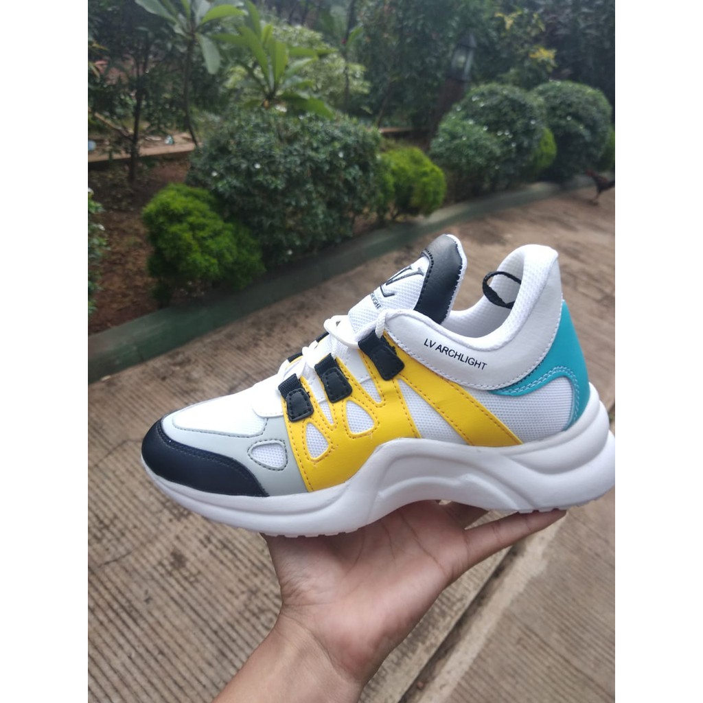 SEPATU SNEAKERS RUNNING WANITA LV ARCHLIGHT IMPORT