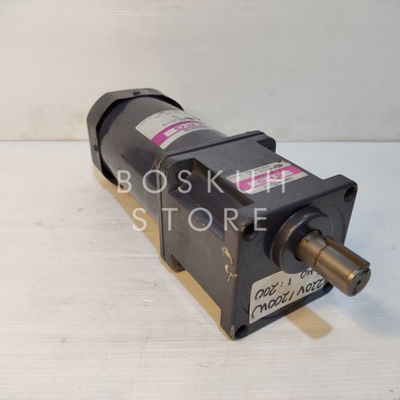 SPG MOTOR GEARBOX 380V AC 3PHASE 200W 1:200 8RPM DINAMO MOTOR 3 PHASE