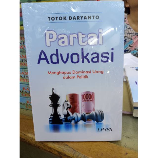 

Buku partai advokasi menghapus dominasi uang dalam politik