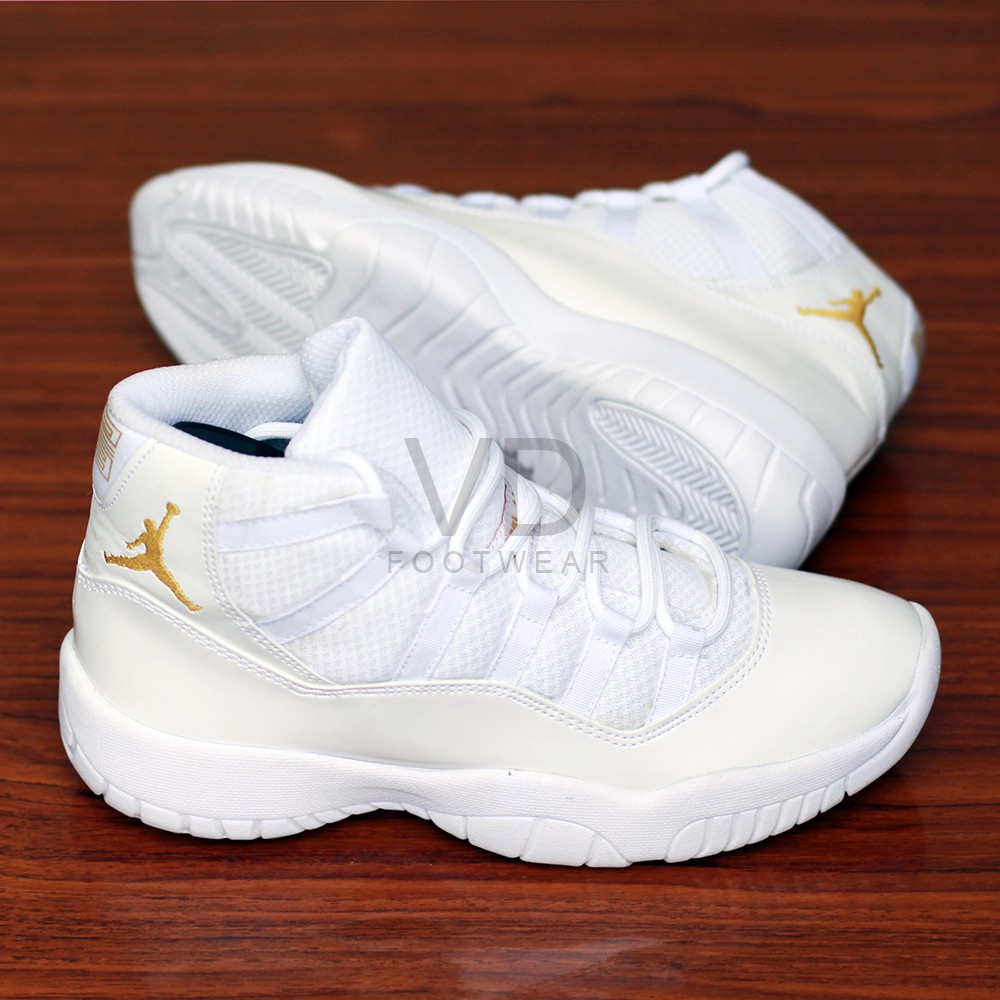 harga sepatu jordan 11 original