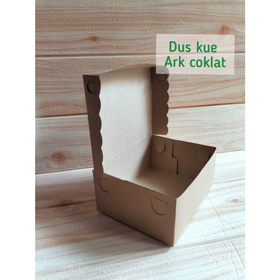 

Dus Coklat ARK PAKRIN / Box Coklat uk 16,5 x 12,5 x 7 cm per 10 pcs