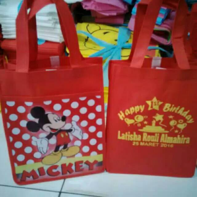 

Tas ultah sablon belakang