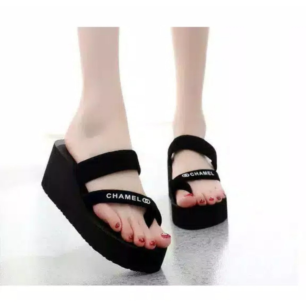 Wedges Jepit Jempol Fashion Bludru