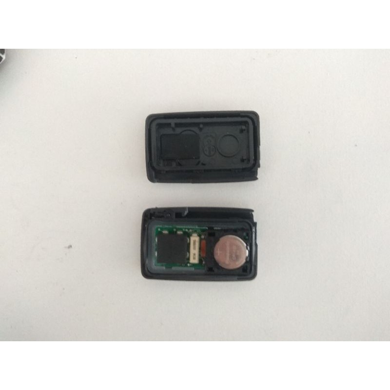 kunci remot smart key toyota alphard 4 tombol