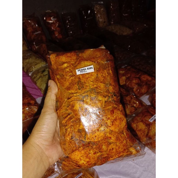 

Cemilan pertengah kiloan