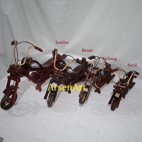 Pajangan dan Koleksi Miniatur Sepeda Motor Kayu Harley Davidson Ukuran Sedang