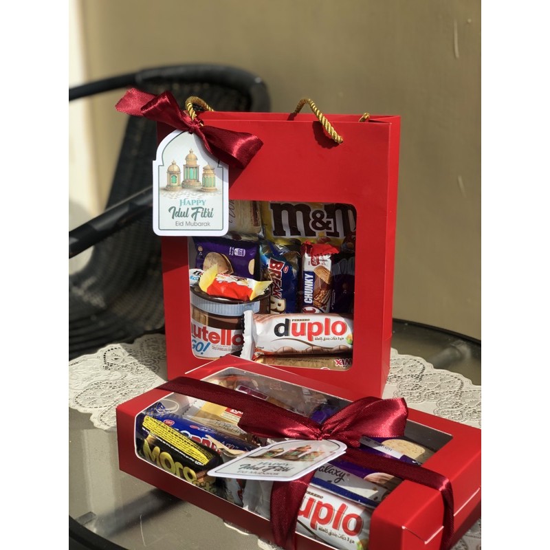 

hadiah gift box hampers lebaran idul fitri coklat snack kue kering cewek birthday wisuda impor