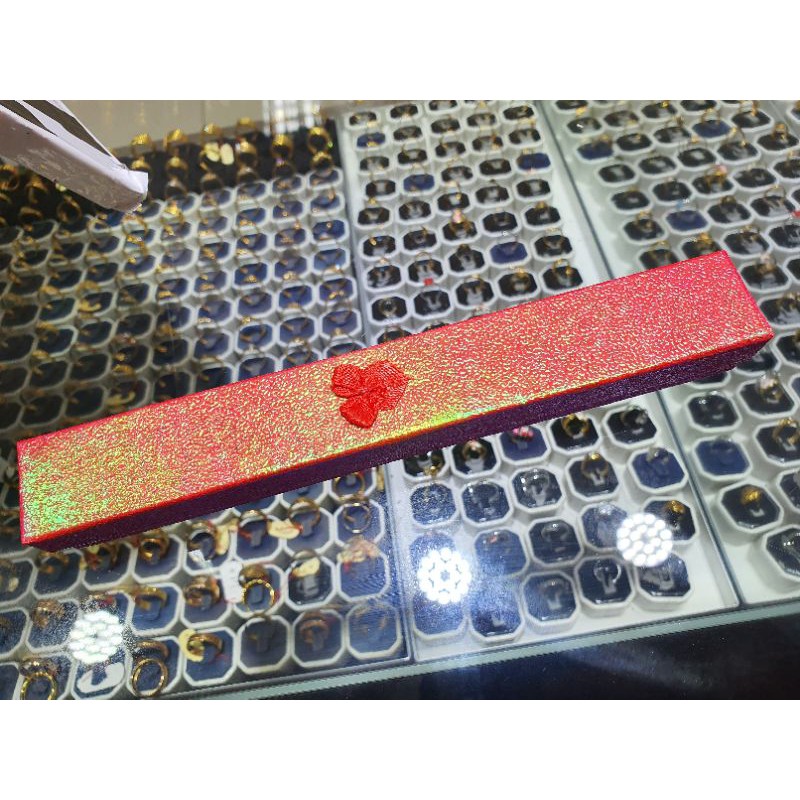 

kotak kado khusus buat kalung