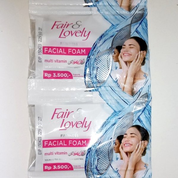 FAIR AND LOVELY FACIAL FOAM isi 12 SACHET