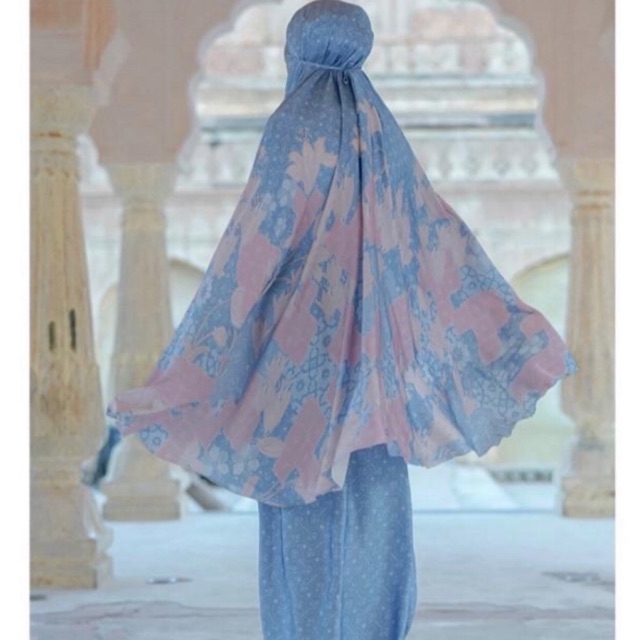 Buttonscarves Maharani Prayer Robe NEW